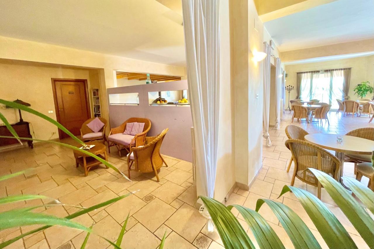 Albergo Vittoria Toscolano Maderno Ngoại thất bức ảnh